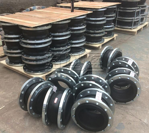 橡膠軟接頭怎么解決長距離管線熱脹冷縮有位移的問題