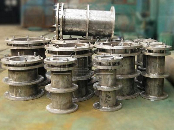 美標襯四氟橡膠接頭實圖